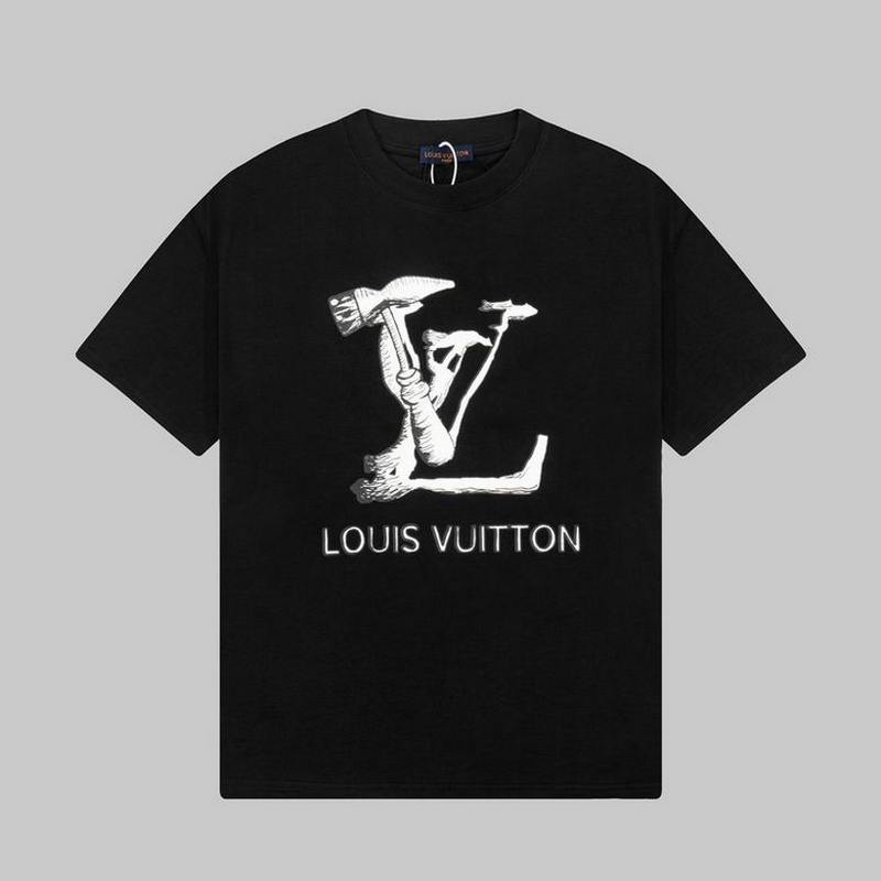 Louis Vuitton Men's T-shirts 185